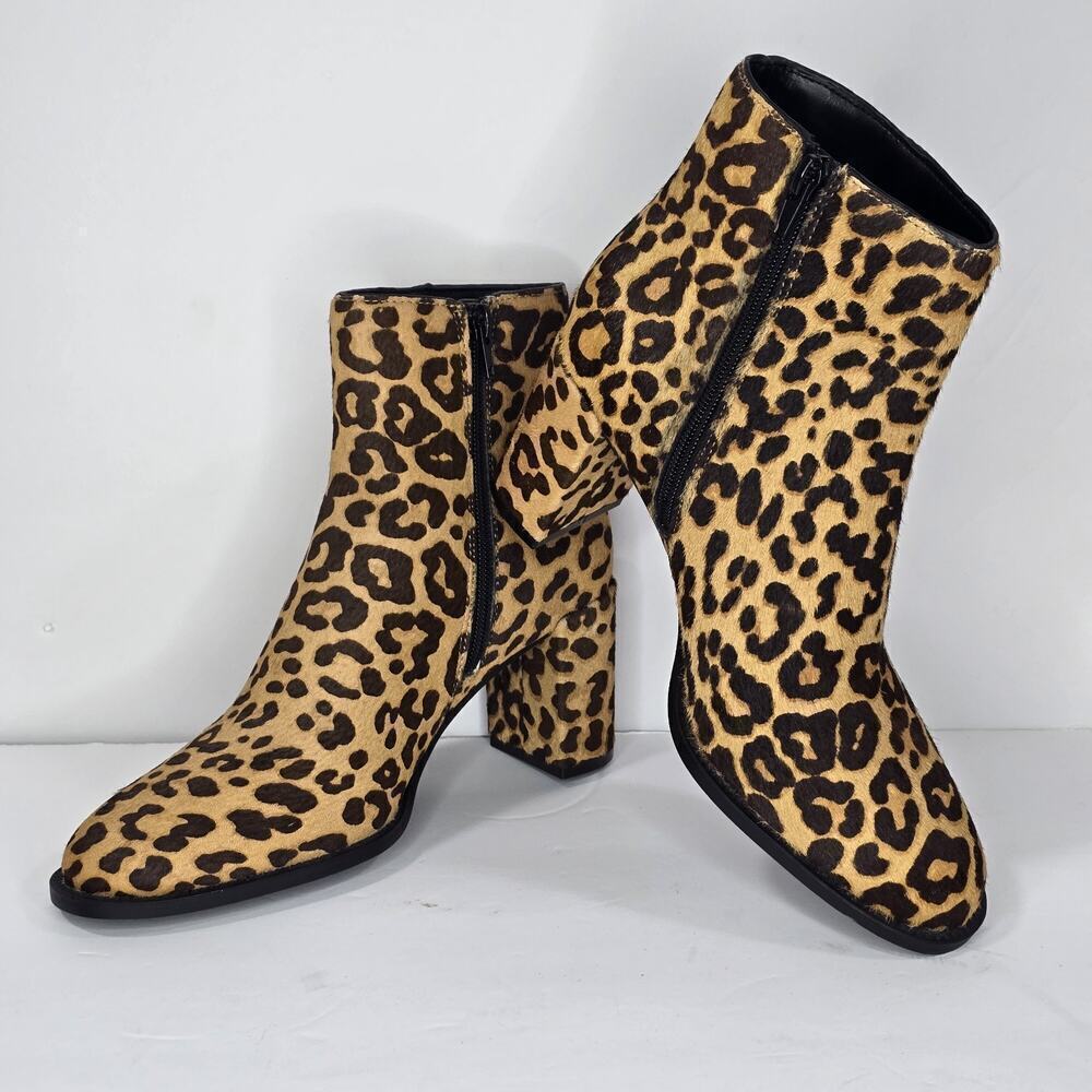 Steve Madden Womens Leopard Ankle Boots Size 8.5 Block Heel Side Zip Trendy